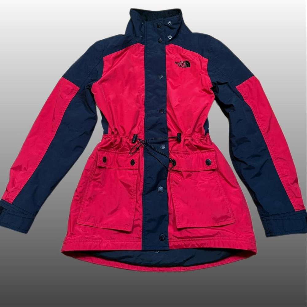 The North Face Women's tnf red and black reign on parka jacket coat